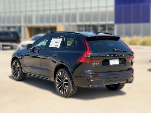 New 2026 Volvo XC60 T8 Ultra w/ Climate Package AWD/4WD image 5