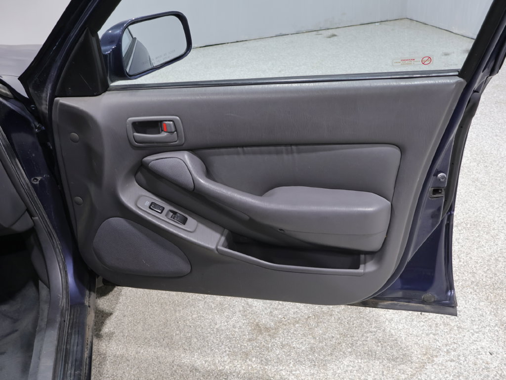 Used 1994 Toyota Camry XLE FWD image 24