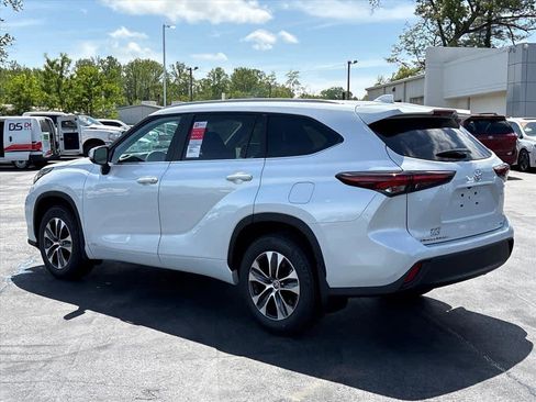 New 2026 Toyota Highlander XLE AWD/4WD image 26