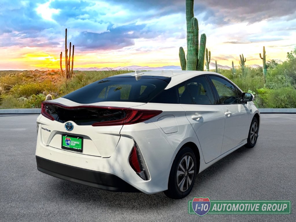 Used 2017 Toyota Prius Prime Advanced FWD image 9