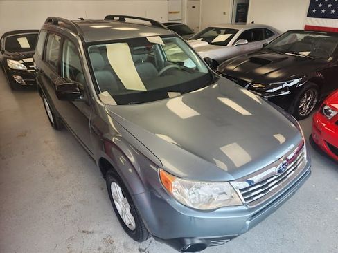 Used 2010 Subaru Forester 2.5X image 4