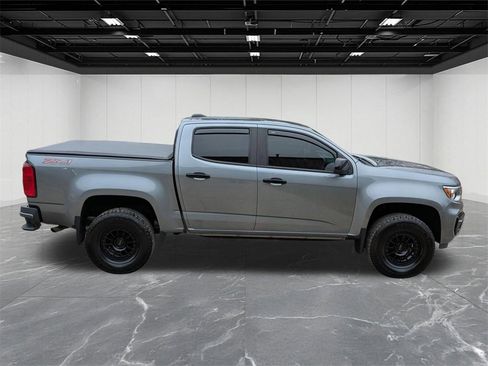 Used 2022 Chevrolet Colorado Z71 w/ Safety Package image 6