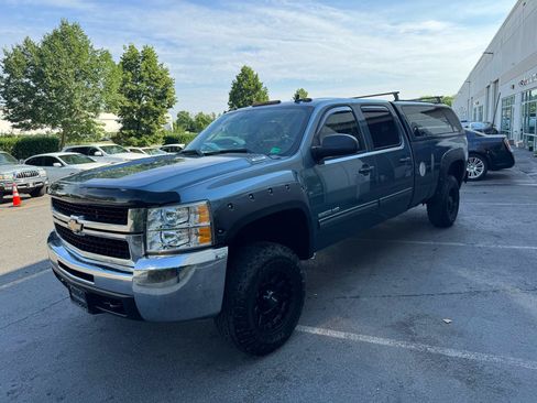 Used 2010 Chevrolet Silverado 2500 LT AWD/4WD image 26