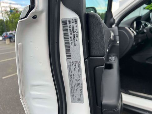 Used 2021 Jeep Grand Cherokee Limited AWD/4WD image 18