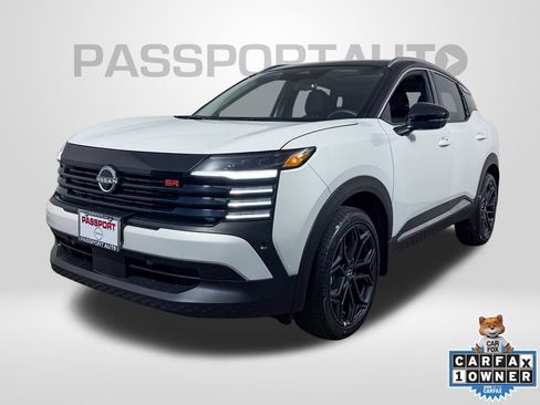 Certified 2025 Nissan Kicks SR w/ SR Premium Package AWD/4WD image 1