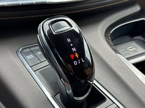 Used 2022 Cadillac Escalade Sport w/ Touring Package AWD/4WD image 35