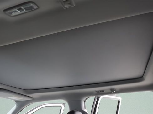 Used 2023 Ford F150 Lariat w/ Equipment Group 502A High image 10