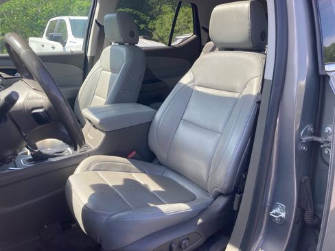 Used 2019 Chevrolet Traverse Premier w/ Driver Confidence II Package image 6