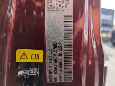 Used 2021 Jeep Gladiator Sport image 31