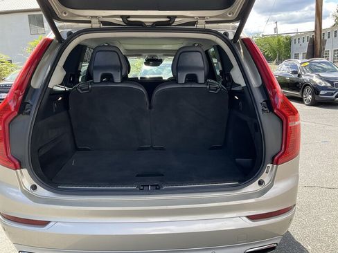 Used 2016 Volvo XC90 T6 Momentum AWD/4WD image 12