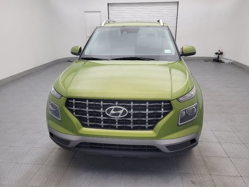 Used 2022 Hyundai Venue SEL FWD image 15