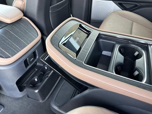 New 2026 Lincoln Navigator Black Label AWD/4WD image 17