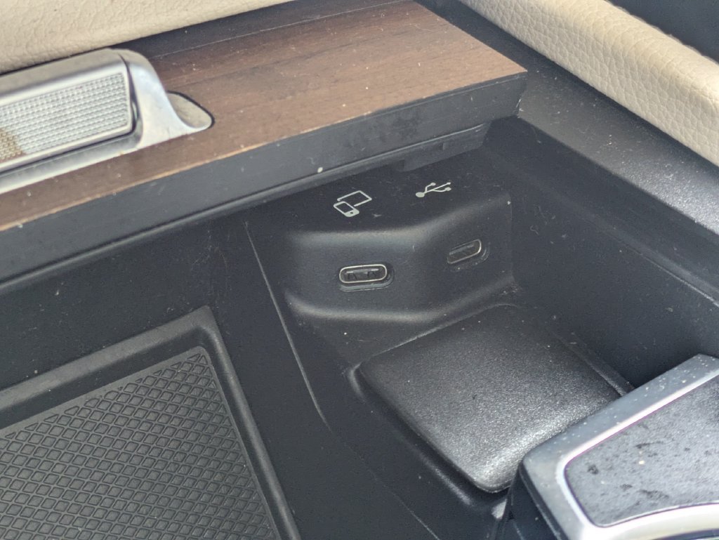 Used 2022 Mercedes-Benz GLE 350 w/ Premium Package image 27