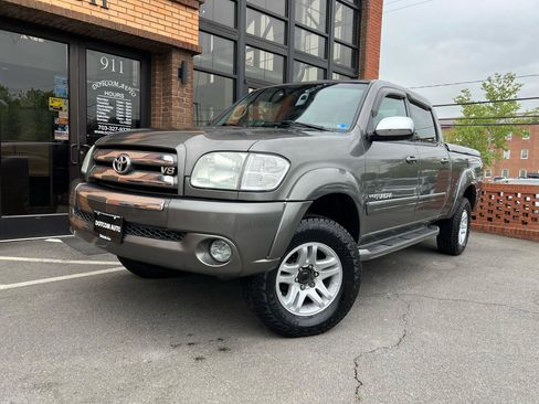 Used 2004 Toyota Tundra SR5 AWD/4WD image 2
