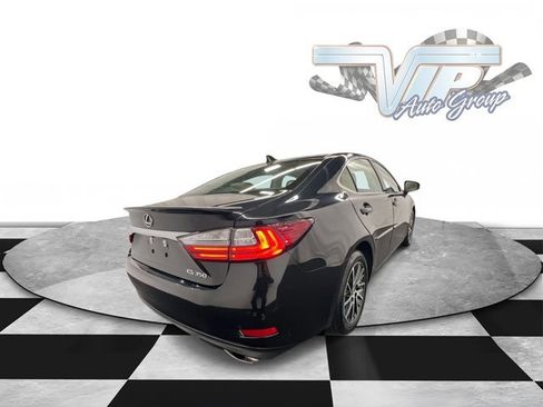 Used 2017 Lexus ES 350 w/ Navigation System Package image 6