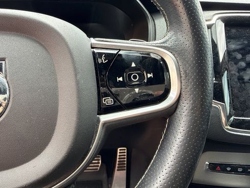 Used 2018 Volvo XC90 T5 R-Design w/ Convenience Package FWD image 13