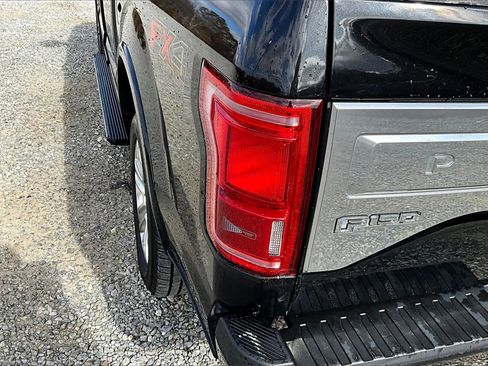 Used 2015 Ford F150 Platinum w/ Equipment Group 701A Luxury image 28