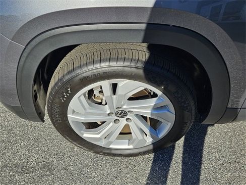 Used 2022 Volkswagen Atlas SE image 19