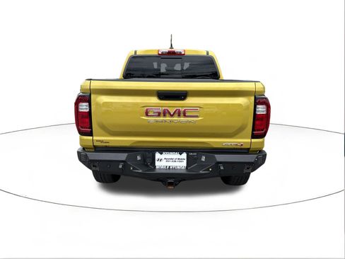 Used 2024 GMC Canyon AT4 w/ Technology Package AWD/4WD image 4