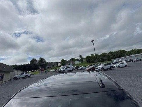 Used 2022 GMC Sierra 1500 AT4X image 9