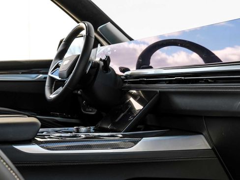 Used 2025 Cadillac Escalade V w/ LPO, Floor Liner Package image 27