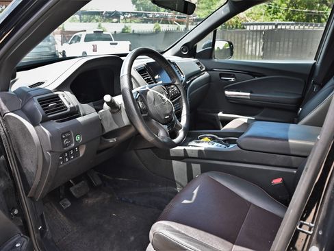 Used 2025 Honda Ridgeline Black Edition image 14