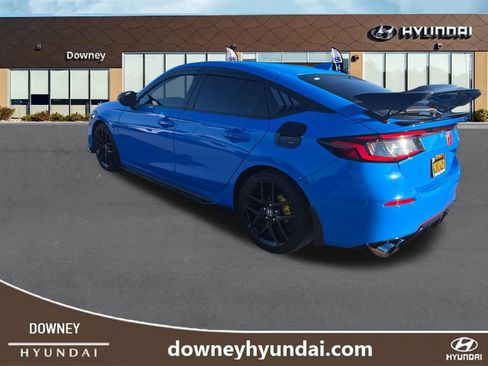 Used 2024 Honda Civic Sport image 3