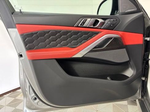 Used 2023 BMW X6 M AWD/4WD image 10