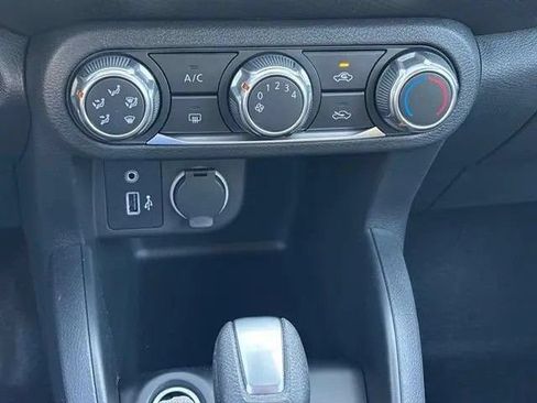 Used 2025 Nissan Kicks Play S FWD image 15