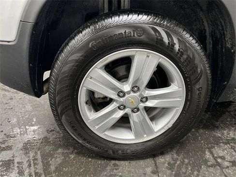 Used 2022 Chevrolet Trax LT w/ LT Convenience Package image 31