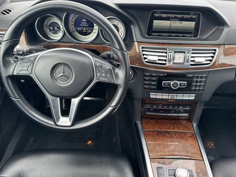 Used 2014 Mercedes-Benz E 350 Sedan image 15