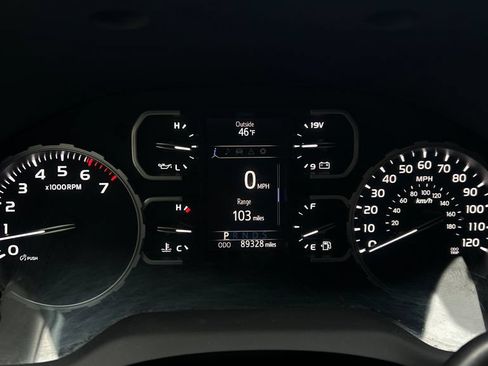 Used 2018 Toyota Tundra SR5 AWD/4WD image 20