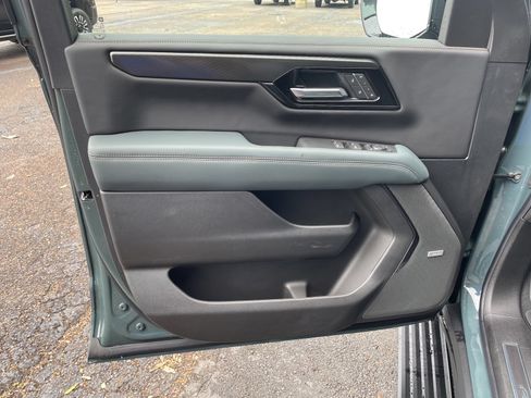 New 2026 GMC Yukon AT4 w/ AT4 Premium Package AWD/4WD image 19