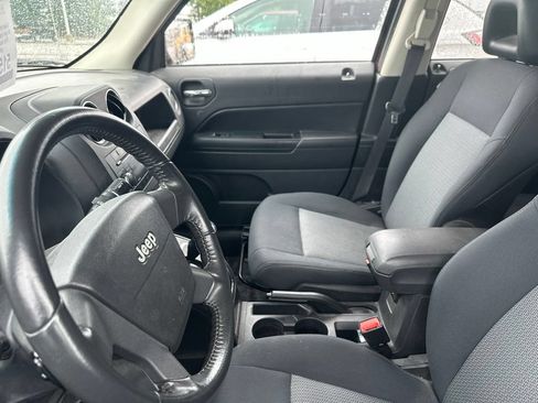 Used 2009 Jeep Patriot Sport AWD/4WD image 9