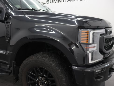 Used 2022 Ford F250 Lariat w/ Black Appearance Package AWD/4WD image 24