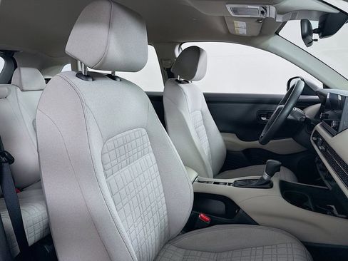 Certified 2023 Honda HR-V LX image 34