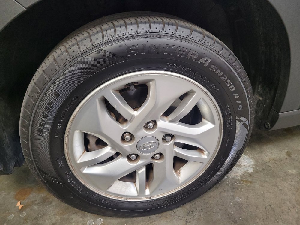 Used 2020 Hyundai Venue SEL w/ Convenience Package FWD image 31