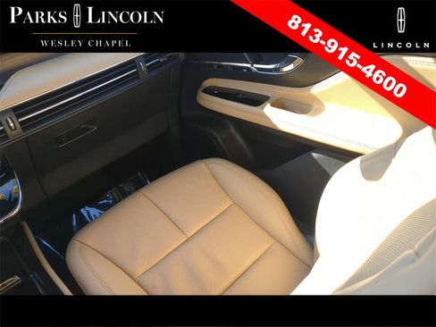 Certified 2023 Lincoln Corsair Reserve image 14