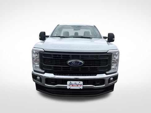 Used 2025 Ford F250 XL w/ XL Chrome Package AWD/4WD image 3