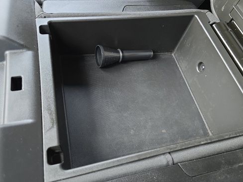 Used 2023 GMC Sierra 1500 Elevation image 31