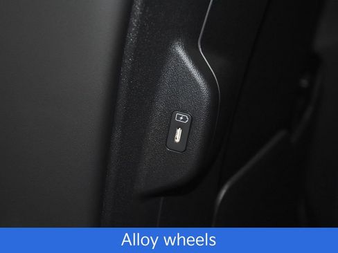 New 2025 Kia Niro EX image 25