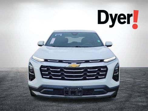 Certified 2025 Chevrolet Equinox LT FWD image 11
