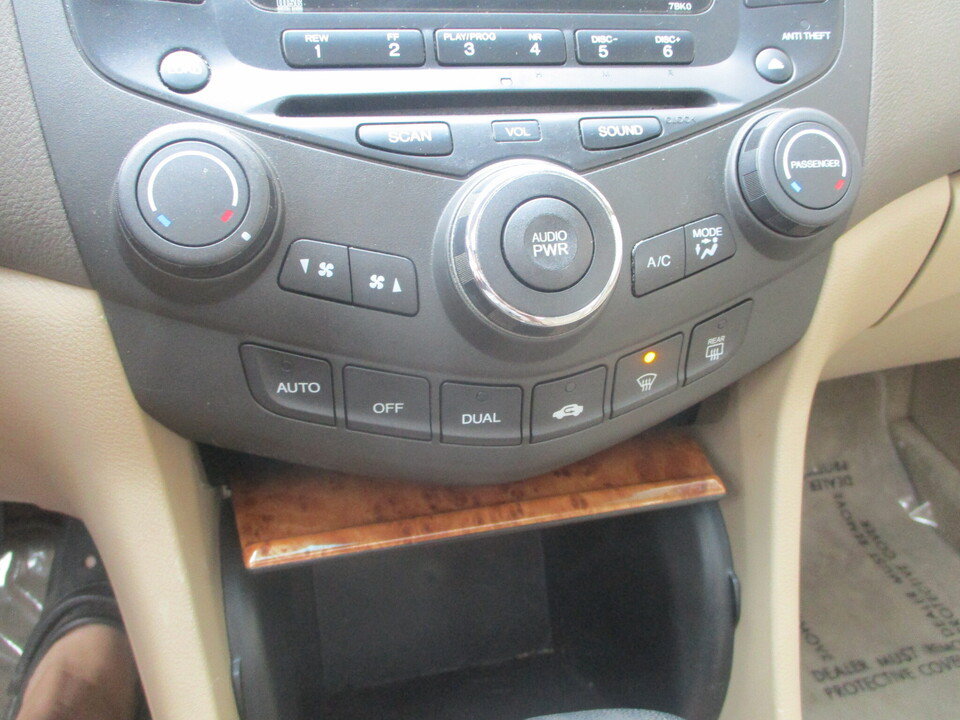 Used 2003 Honda Accord EX image 28