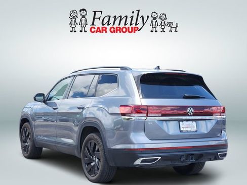 Used 2024 Volkswagen Atlas SE FWD image 3