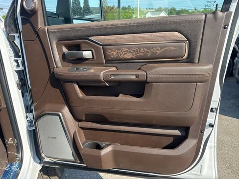 New 2026 RAM 2500 Limited AWD/4WD image 36