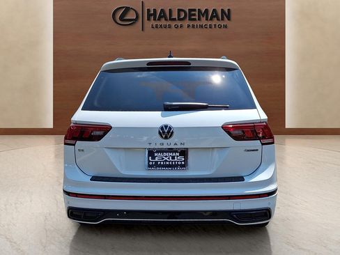 Used 2023 Volkswagen Tiguan SE R-Line AWD/4WD image 5