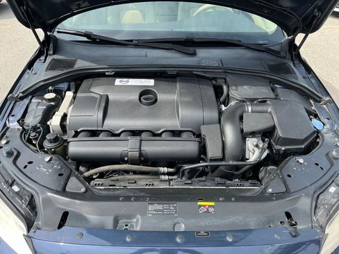 Used 2010 Volvo XC70 3.2 AWD/4WD image 34
