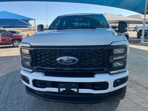 Used 2024 Ford F250 Lariat w/ Sport Appearance Package AWD/4WD image 2