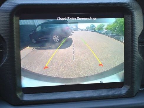 Used 2021 Jeep Wrangler Unlimited Sahara AWD/4WD image 33