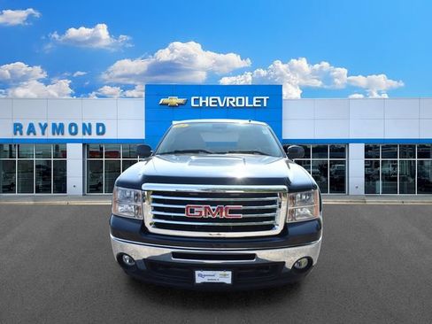 Used 2012 GMC Sierra 1500 SLT w/ All-Terrain Package AWD/4WD image 8